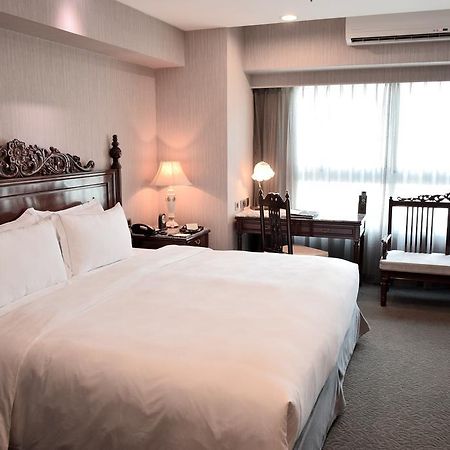 Royal Seasons Hotel Taichung‧Zhongkang Luaran gambar