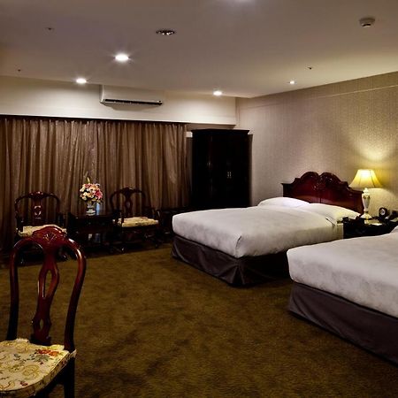 Royal Seasons Hotel Taichung‧Zhongkang Luaran gambar