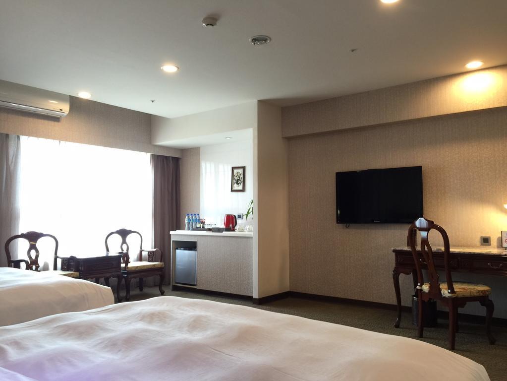 Royal Seasons Hotel Taichung‧Zhongkang Luaran gambar