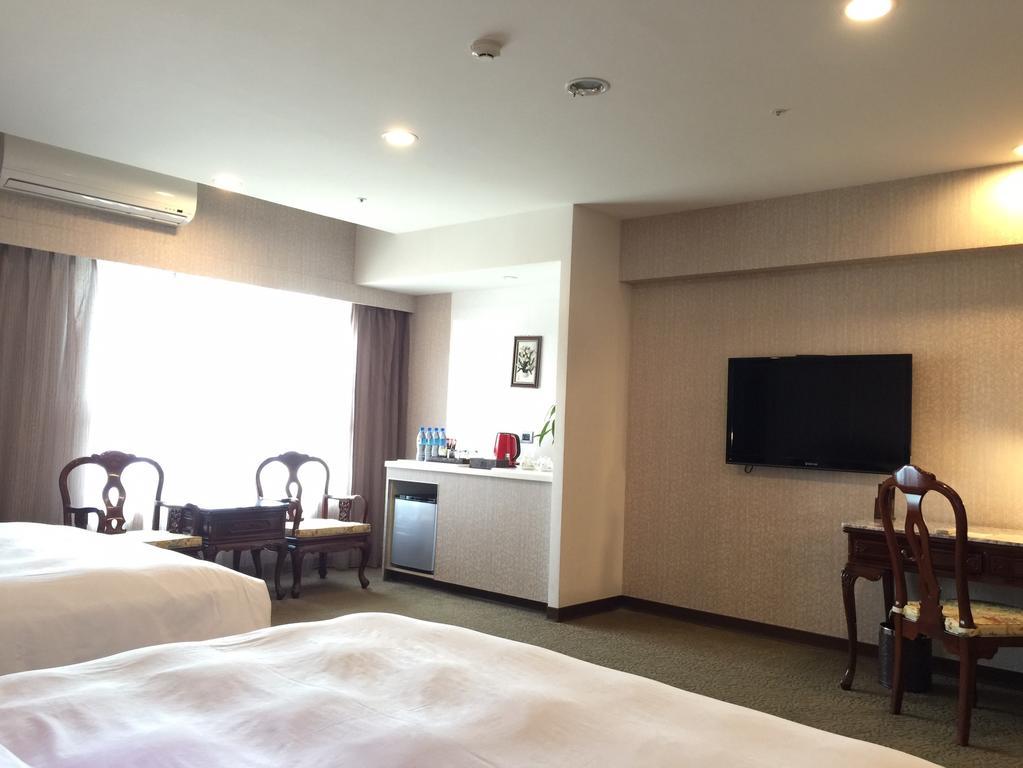 Royal Seasons Hotel Taichung‧Zhongkang Luaran gambar