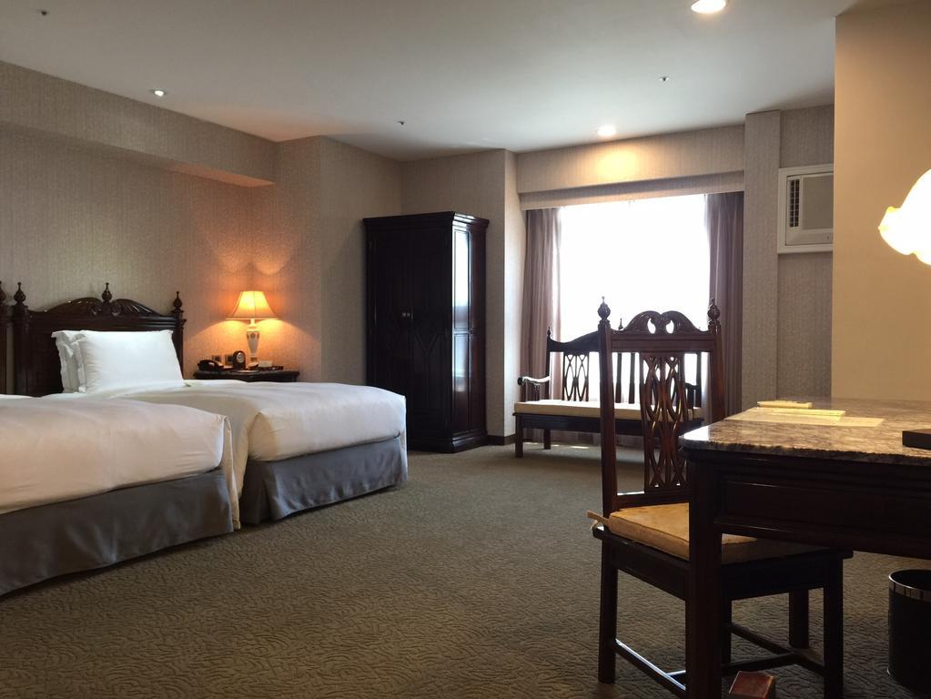 Royal Seasons Hotel Taichung‧Zhongkang Luaran gambar