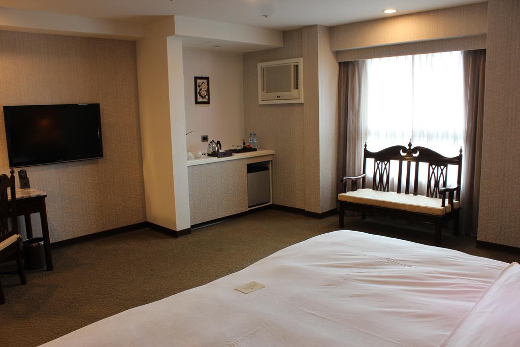 Royal Seasons Hotel Taichung‧Zhongkang Luaran gambar