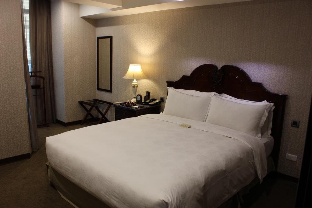 Royal Seasons Hotel Taichung‧Zhongkang Luaran gambar